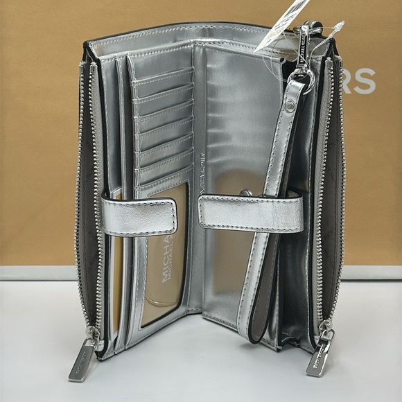 MICHAEL KORS Jet Set Travel Larg Embellished Signature Logo Wristlet OPTIC WHITE - Picture 9 of 16